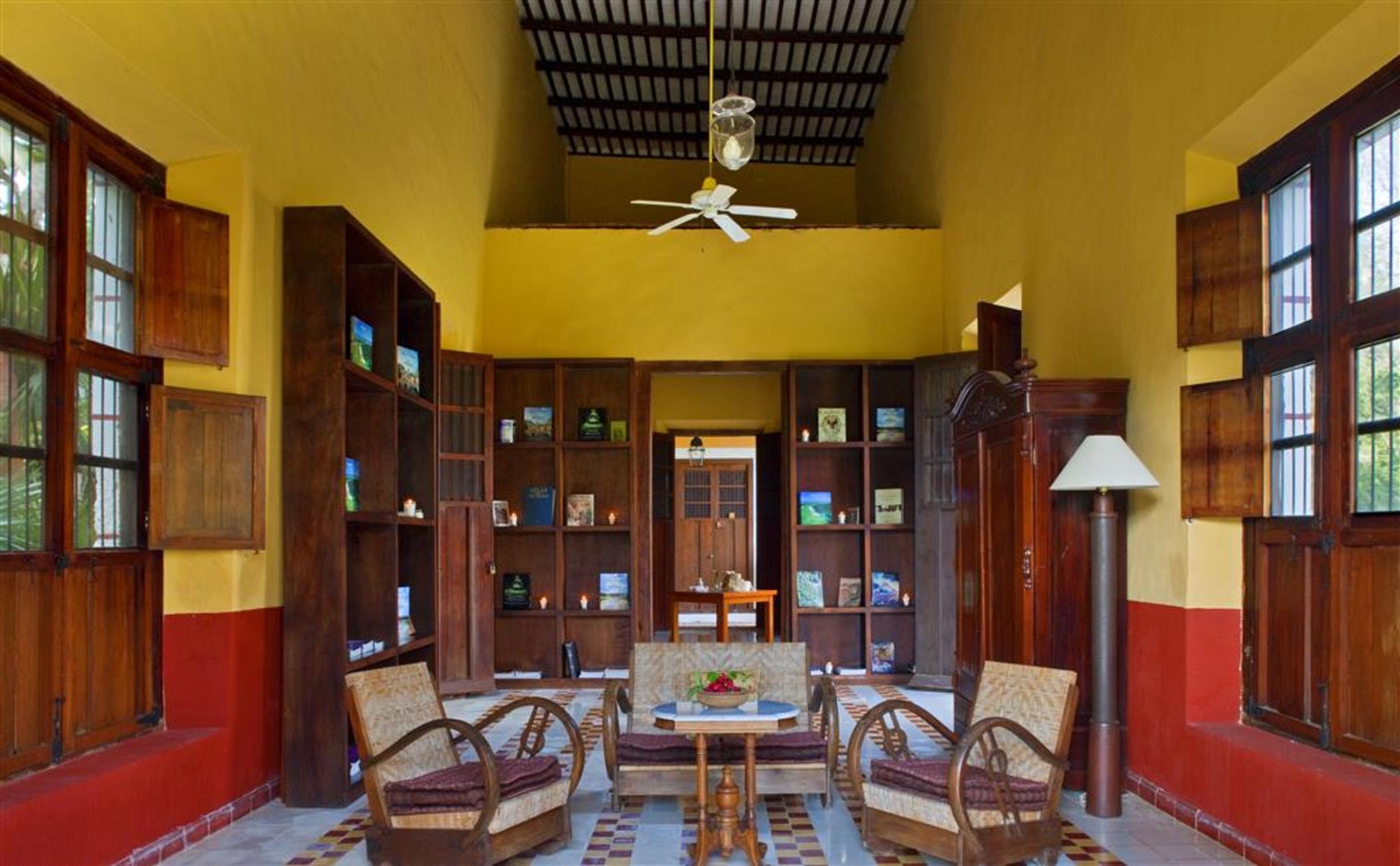 Отель Hacienda Santa Rosa De Lima Интерьер фото